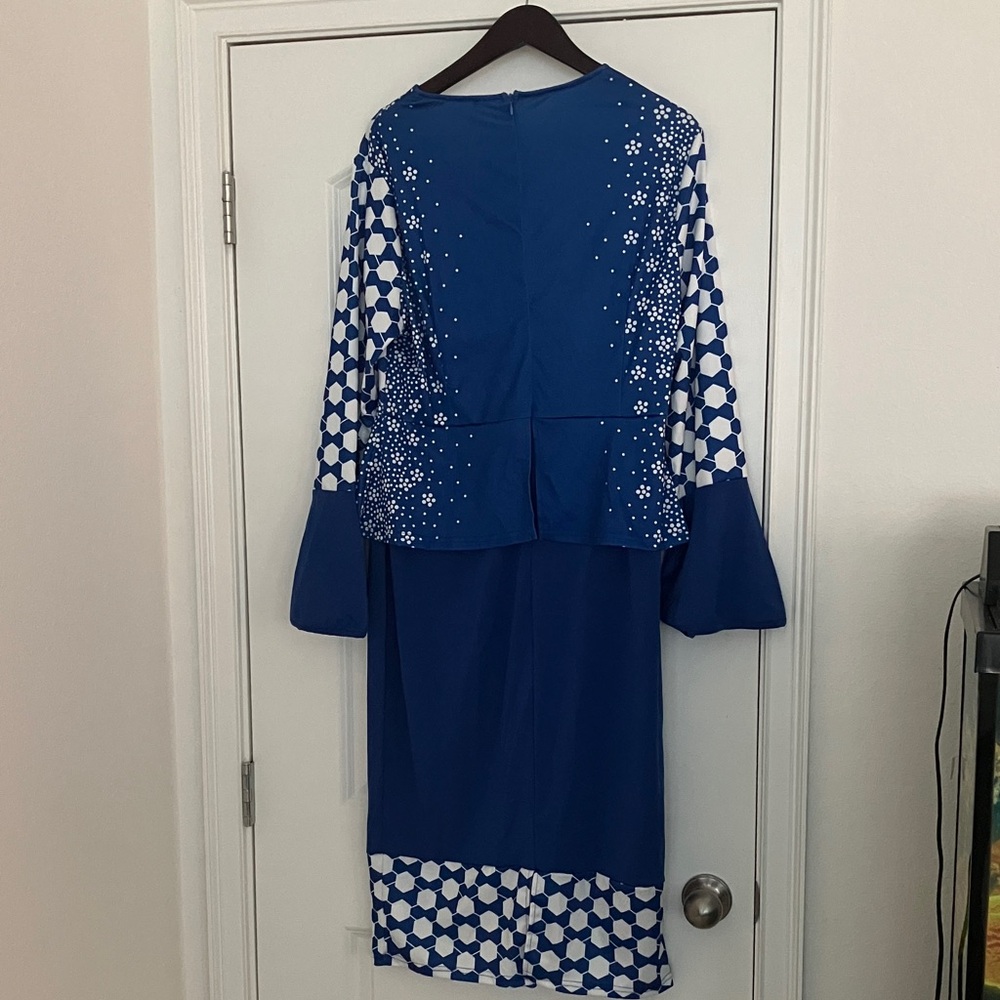 Elegant Blue and White Women's Dress brand new! - Picture 2 of 2